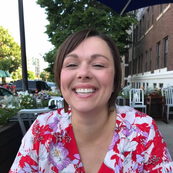 Meet your Posher, Tara - Picture 1 of 1